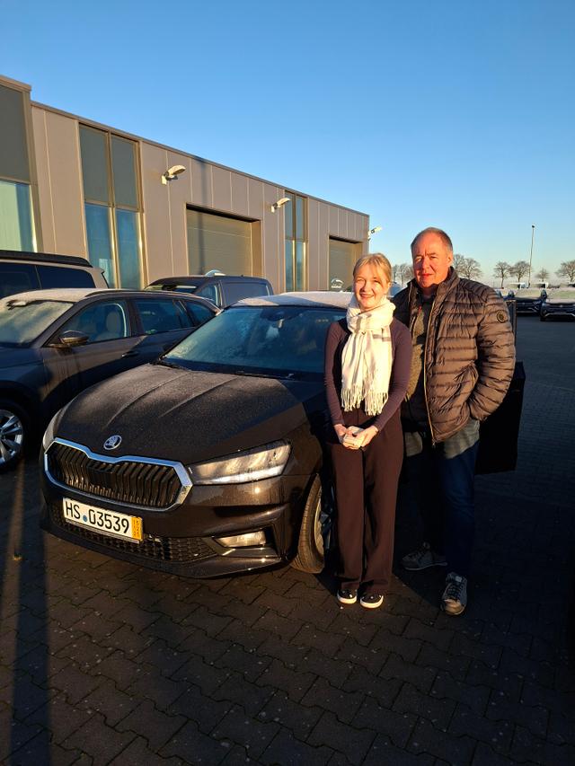 Fahrzeugübergabe eines Skoda Fabia 