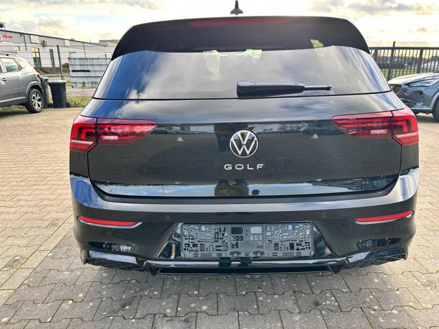 Volkswagen Golf LIFE 1.5 eTSI (Mild-Hybrid) 150PS DSG (AUTOMATIK), WINTERPAKET, 16" Alu, Adaptiver Tempomat ACC, Sicht-Paket, Digital Cockpit Pro, LED-Scheinwerfer, Radio Composition 10,3" + Wireless App-Connect, Parksensoren vorne und hinten, Climatronic, M-Lederlenkrad, 