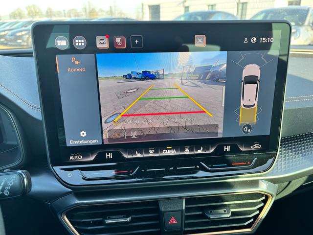 Cupra Leon Basis 1.5 TSI 150PS 6-Gang, 5 Jahre Garantie, SCHWARZ-METALLIC, EDGE-PAKET, WINTER-PAKET, 18" Alufelgen, Voll-LED-Scheinwerfer, 3Z-Climatronic, ACC/Tempomat, Digitales Cockpit, Full Link, Parksensoren v/h, Privacy-Glas, Multifunktions-Lederlenkrad 