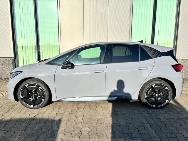 Cupra Born VZ 79 kWh, Systemleistung: 326PS, Reichweite WLTP: 594 km, 5 Jahre Garantie, 20"Alu, Sitze elektrisch, Climatronic, Winterpaket, Abgedunkelte Scheiben, NAVI 12,9", ACC, 360&deg; Kamera, Parkassistent, KESSY, Alarm, M-Lederlenkrad beheizt, Voll-LED-Scheinwerfer 