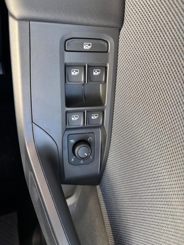 Seat Leon Sportstourer Style 1.5 TSI 115PS, MAGNETIC-GRAU-METALLIC, 5 Jahre Garantie, 16" ALU, MATRIX-LED, Privacy-Glas, Winter-Paket, 3-Zonen-Climatronic, ParkAssist, Parksensoren v/h, R&uuml;ckfahrkamera, Radio 10,4" + Full-Link, Tempomat, M-Lederlenkrad, variabler Ladeboden 