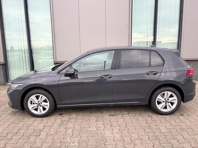 Volkswagen Golf Basis 1.5 eTSI (Mild-Hybrid) 115PS DSG (AUTOMATIK), 5J GARANTIE, 16" ALU+GANZJAHRESREIFEN, WINTERPAKET, PRIVACY, READY2DISCOVER 12,9" + App-Connect, Parksensoren v/h, R&Uuml;CKFAHRKAMERA, DIGITAL COCKPIT PRO, Climatronic, M-Lederlenkrad, Reserverad 