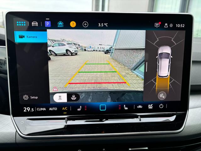 Volkswagen Golf Basis 1.5 eTSI (Mild-Hybrid) 115PS DSG (AUTOMATIK), 5J GARANTIE, 16" ALU+GANZJAHRESREIFEN, WINTERPAKET, PRIVACY, READY2DISCOVER 12,9" + App-Connect, Parksensoren v/h, R&Uuml;CKFAHRKAMERA, DIGITAL COCKPIT PRO, Climatronic, M-Lederlenkrad, Reserverad 