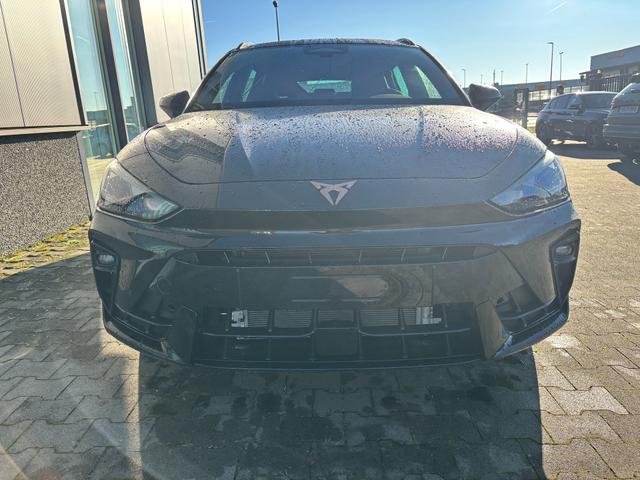 Cupra Leon Sportstourer Basis 1.5 TSI 150PS 6-Gang, 5 Jahre Garantie, SCHWARZ-METALLIC, AHK SCHWENKBAR, EDGE-PAKET, WINTER-PAKET, Elektr. Heckklappe, Dachreling, 18" Alu, Voll-LED-Scheinwerfer, 3Z-Climatronic, ACC/Tempomat, Digitales Cockpit, Full Link, Parksensoren v/h, Privacy-Glas 