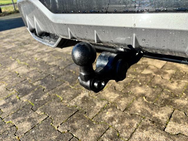 Cupra Terramar Basis 1.5 e-TSI 150PS DSG, 5J Garantie, WEISS-MET, AHK SCHWENKBAR, 19" Alu, NAVIGATION 19"; MATRIX-LED, KESSY, Alarm, Interieur Moon-Light, Elektr. Heckklappe, ACC, Climatronic, Parksensoren vorn/hinten, TOP-VIEW-Kamera,Intelligent-Drive-Paket, HEAD-UP-DISPLAY 