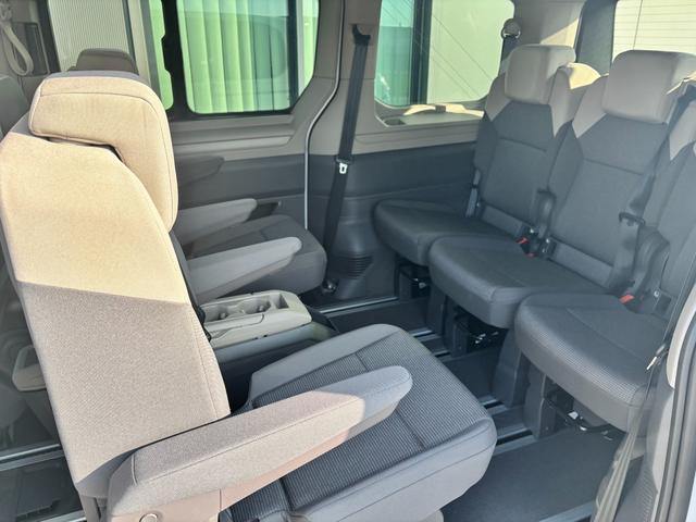 Volkswagen T7 Multivan Business 2.0 TDI 150PS DSG, 5J VW-Garantie, AHK, Family-Paket, 7-Sitzer+Armlehnen, Sitzheizung Digital Cockpit PRO, 17" ALU, IQ.LIGHT LED-MATRIX, 3ZCLIMATRONIC, PRIVACY-GLAS, Parksensoren v/h, KAMERA, 2x Schiebet&uuml;re, ACC, SideAssist, M-Lederlenkrad, Radio 10" 