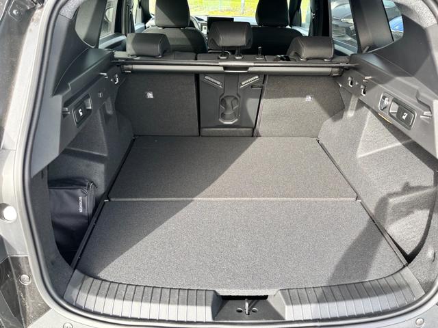 Dacia Bigster Journey hybrid 155 (FULL-HYBRID) (Benzin+Elektro) AUTOMATIK, SCHWARZ-MET + WINTER-PAKET (Vordersitze, Lenkrad, Frontscheibe beheizt) PARKING (Toter-Winkel, 360&deg;Kamera, Parksensoren vorn/hinten), Klimaautomatik, Privacy, NAVI, ELEK. HECKKLAPPE, 18" Alu, ACC 