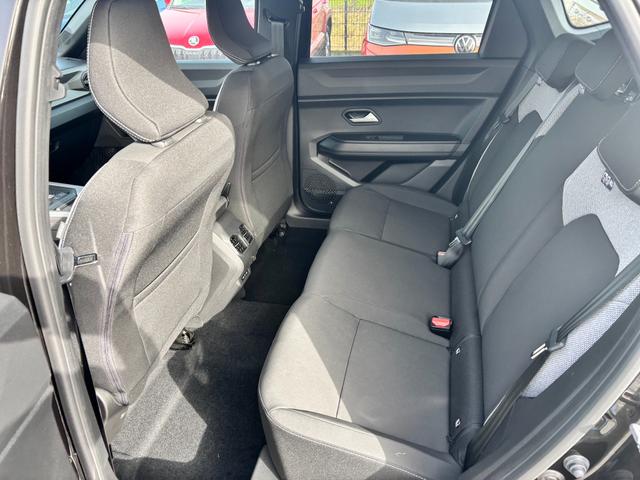 Dacia Bigster Journey hybrid 155 (FULL-HYBRID) (Benzin+Elektro) AUTOMATIK, SCHWARZ-MET + WINTER-PAKET (Vordersitze, Lenkrad, Frontscheibe beheizt) PARKING (Toter-Winkel, 360&deg;Kamera, Parksensoren vorn/hinten), Klimaautomatik, Privacy, NAVI, ELEK. HECKKLAPPE, 18" Alu, ACC 