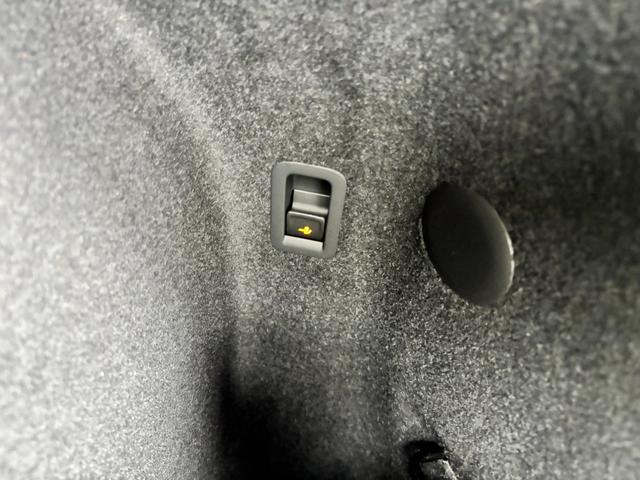 Cupra Terramar VZ 2.0 TSI 265PS DSG 4DRIVE(ALLRAD), 5J Garantie, 20" Alu HADRON, AHK SCHWENKBAR, MATRIX-LED, NAVI 12,9", INTERIOR MOON-LIGHT, Elektr. Heckklappe, 3Z-Climatronic, DCC, ACC, Alarm, Kessy, Privacy-Glas, PDC v/h, TOP-VIEW-Kamera, M-Lederlenkrad beheizt, HEAD-UP 