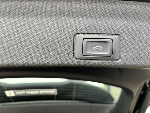 Cupra Terramar VZ 2.0 TSI 265PS DSG 4DRIVE(ALLRAD), 5J Garantie, 20" Alu HADRON, AHK SCHWENKBAR, MATRIX-LED, NAVI 12,9", INTERIOR MOON-LIGHT, Elektr. Heckklappe, 3Z-Climatronic, DCC, ACC, Alarm, Kessy, Privacy-Glas, PDC v/h, TOP-VIEW-Kamera, M-Lederlenkrad beheizt, HEAD-UP 