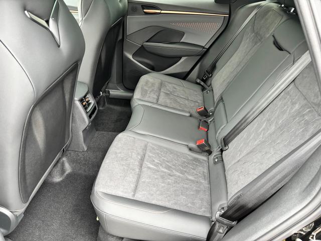 Cupra Terramar VZ 2.0 TSI 265PS DSG 4DRIVE(ALLRAD), 5J Garantie, 20" Alu HADRON, AHK SCHWENKBAR, MATRIX-LED, NAVI 12,9", INTERIOR MOON-LIGHT, Elektr. Heckklappe, 3Z-Climatronic, DCC, ACC, Alarm, Kessy, Privacy-Glas, PDC v/h, TOP-VIEW-Kamera, M-Lederlenkrad beheizt, HEAD-UP 