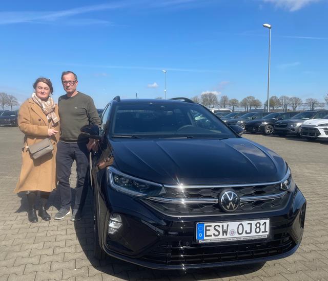 Fahrzeugübergabe eines Volkswagen Taigo 