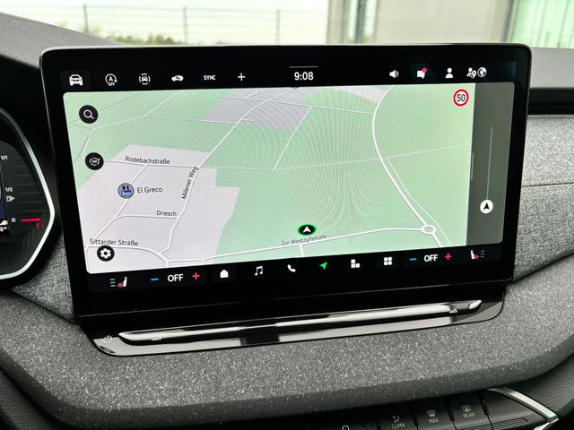 Skoda Octavia Combi Selection 2.0 TDI 150PS DSG, 5J GARANTIE, 16"ALU, ANH&Auml;NGERKUPPLUNG, FRONTSCHEIBE BEHEIZT, LENKRAD KESSY, ALARM, ELEKTR. HECKKLAPPE, Climatronic, Parksensoren vo/hi, R&uuml;ckfahrkamera, Virtual Cockpit 10", Sitzheizung, NAVI 13", ACC-Tempomat 