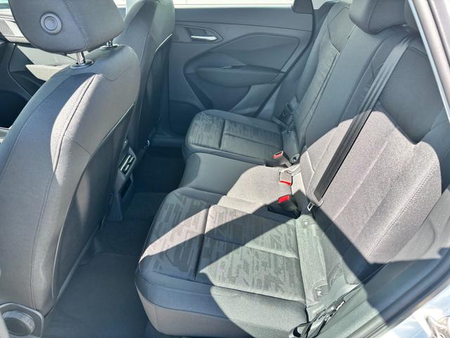 Audi Q3 Sportback Basis 2.0 TFSI quattro (Allrad) 204PS S-Tronic (Automatik), 17" Alufelgen, Elektr. Heckklappe, MMI Navigation plus, Sitzheizung, 3-Zonen-Klimaautomatik, Parksensoren vorn/hinten, M-Lederlenkrad, Tempomat, Virtual Cockpit 