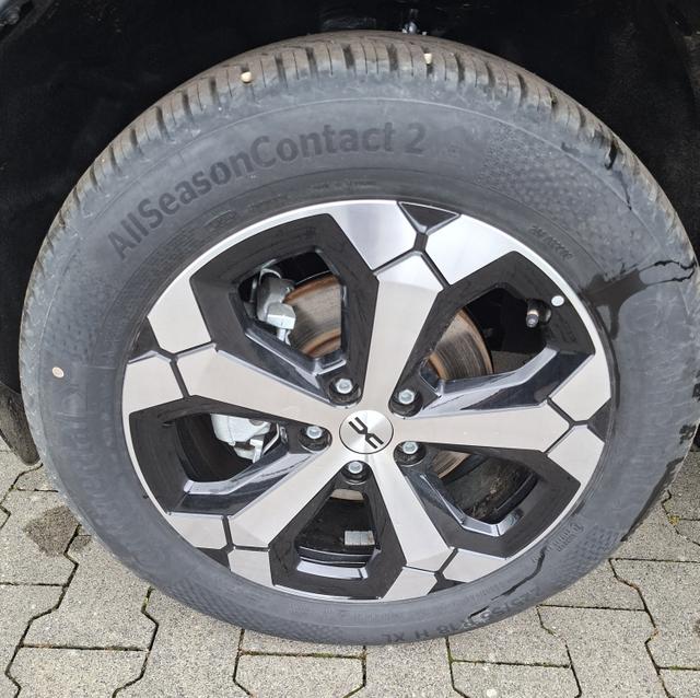 Dacia Duster Journey hybrid-G 150 (Benzin+LPG) 4x4 (ALLRAD) AUTOMATIK, GRAU-MET+WINTER-PAKET (Vordersitze/Lenkrad/Frontscheibe beheizt) + PARKING-PAKET (Toter-Winkel-Assistent, 360&deg;-Kamera, Parksensoren vorn), hinten, Klimaautomatik, Tempomat, NAVI, 18" ALU 