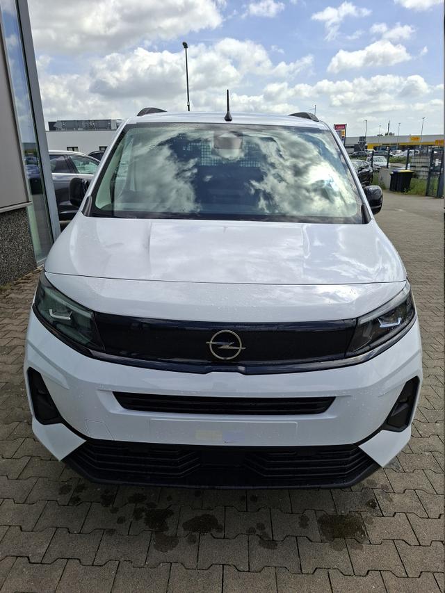 Opel Combo N1 Edition 1.5 Diesel 130PS AUTOMATIK, 5-Sitzer, Kaolin-Wei&szlig;, NAVI, Parksensoren hinten, R&uuml;ckfahrkamera, KEYLESS, 2-Zonen-Klimaautomatik, Schiebet&uuml;re links/rechts, 16" Alu, Abgedunkelte Scheiben Tempomat, IntelliLux Matrix-Licht 