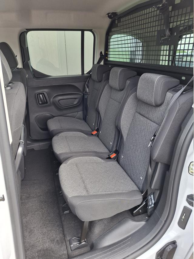 Opel Combo N1 Edition 1.5 Diesel 130PS AUTOMATIK, 5-Sitzer, Kontrast-Grau Metallic, NAVI, Parksensoren hinten, R&uuml;ckfahrkamera, KEYLESS, 2-Zonen-Klimaautomatik, Schiebet&uuml;re links/rechts, 16" Alu, Abgedunkelte Scheiben Tempomat, IntelliLux Matrix-Licht 