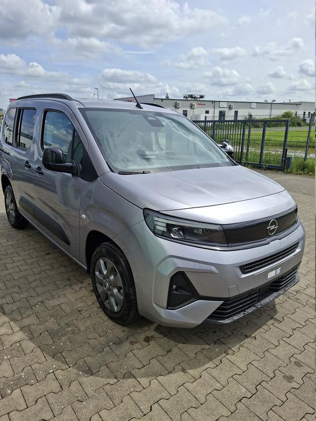 Opel Combo N1 Edition 1.5 Diesel 130PS AUTOMATIK, 5-Sitzer, Kontrast-Grau Metallic, NAVI, Parksensoren hinten, R&uuml;ckfahrkamera, KEYLESS, 2-Zonen-Klimaautomatik, Schiebet&uuml;re links/rechts, 16" Alu, Abgedunkelte Scheiben Tempomat, IntelliLux Matrix-Licht 