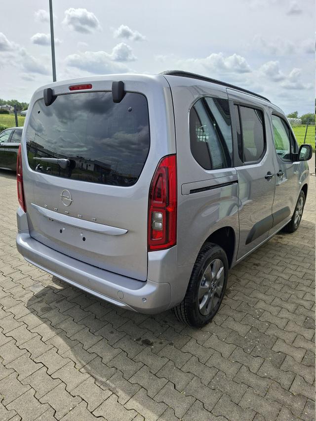 Opel Combo N1 Edition 1.5 Diesel 130PS AUTOMATIK, 5-Sitzer, Kontrast-Grau Metallic, NAVI, Parksensoren hinten, R&uuml;ckfahrkamera, KEYLESS, 2-Zonen-Klimaautomatik, Schiebet&uuml;re links/rechts, 16" Alu, Abgedunkelte Scheiben Tempomat, IntelliLux Matrix-Licht 