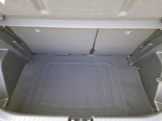 Hyundai i20 Family 1.0 T-GDI 90PS, NAVI 10,25", LUMEN-GREY METALLIC, Winter-Pack: Sitzheizung + Lenkradheizung, 16" ALU, Klimaautomatik, Privacy-Glas, Parksensoren hinten, R&uuml;ckfahrkamera, Tempomat, Lederlenkrad, Reserverad, Alarm, Armlehne, 4x elektr. Fensterheber 