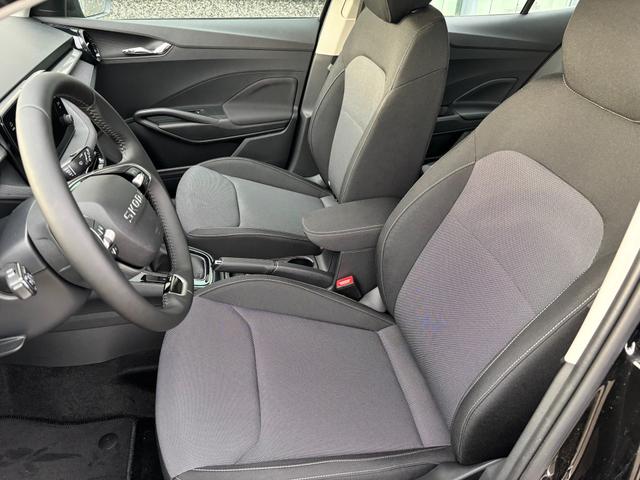 Skoda Fabia Extra Plus 1.0 TSI 116PS, 5 Jahre Garantie, SMOKEY-SILBER METALLIC, CLIMATRONIC, BEHEIZTE FRONTSCHEIBE, SITZHEIZUNG, M-Lederlenkrad BEHEIZT, 15" ALU, Parksensoren hinten, R&uuml;ckfahrkamera, Infotainment 8", Virtual Cockpit, Tempomat, NSW, Wireless SmartLink 