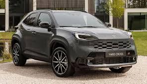 Toyota Yaris Cross - Active 1.5 HYBRID (Benzin/Elektro) 130PS CVT (Automatik), 3J Garantie, 16" Alu, Winter-Paket, R&uuml;ckfahrkamera, Adaptiver Tempomat, Klimaautomatik, Radio 9"+AppleCarPlay/AndroidAuto, Dachreling