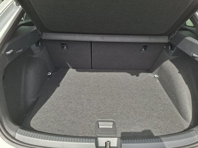 Volkswagen Taigo R-Line Limited 1.0 TSI 115PS DSG/AUTOMATIK, PURE-WHITE/DACH SCHWARZ, DESIGN-PACK BLACK, CLIMATRONIC, SITZHEIZUNG, 18" Alu, LED-MATRIX IQ LIGHT, Keyless, Sicht-Paket, R&uuml;ckfahrkamera, Parksensoren vo/hi, Abgedunkelte Scheiben, Radio Ready2Discover/App-Connect, Sportsitze 