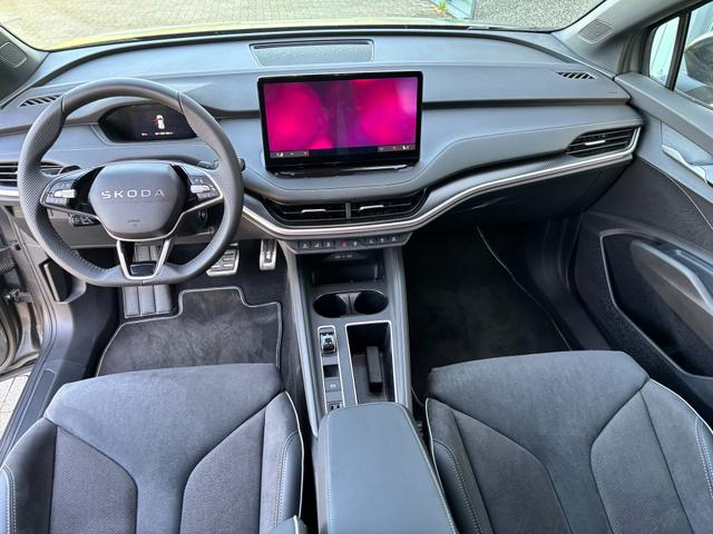 Skoda Elroq RS 4x4/ALLRAD, 20" Alufelgen, FULL-LED-MATRIX, Elektr. Fahrersitz mit Memory/Massage, 2-Zonen-Climatronic, Sitzheizung, Parksensoren vorn/hinten, R&uuml;ckfahrkamera, SunSet, Infotainment 13" + NAVIGATION, Beheizbares M-Lederlenkrad, Alarm, Dachreling 
