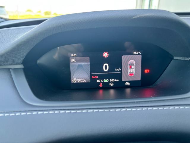 Skoda Elroq RS 4x4/ALLRAD, 20" Alufelgen, FULL-LED-MATRIX, Elektr. Fahrersitz mit Memory/Massage, 2-Zonen-Climatronic, Sitzheizung, Parksensoren vorn/hinten, R&uuml;ckfahrkamera, SunSet, Infotainment 13" + NAVIGATION, Beheizbares M-Lederlenkrad, Alarm, Dachreling 