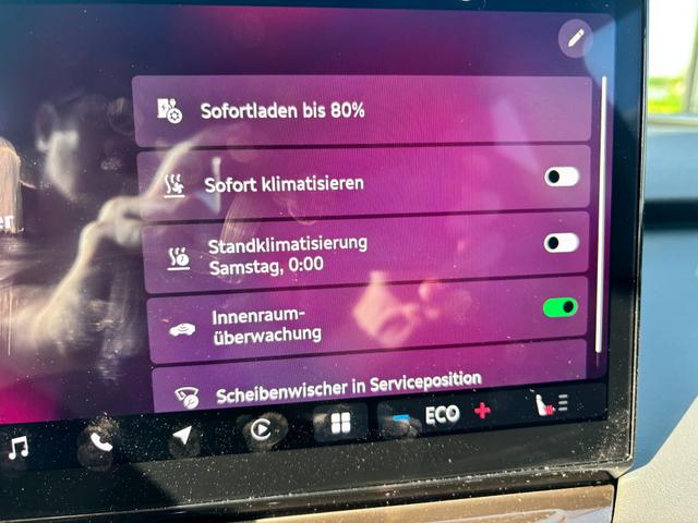 Skoda Elroq RS 4x4/ALLRAD, 20" Alufelgen, FULL-LED-MATRIX, Elektr. Fahrersitz mit Memory/Massage, 2-Zonen-Climatronic, Sitzheizung, Parksensoren vorn/hinten, R&uuml;ckfahrkamera, SunSet, Infotainment 13" + NAVIGATION, Beheizbares M-Lederlenkrad, Alarm, Dachreling 