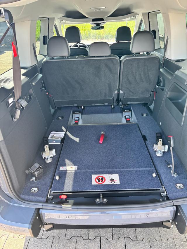Volkswagen Caddy Maxi Style BEHINDERTENUMBAU (HECKAUSSCHNITT) 1.5 TSI 115PS DSG/AUTOMATIK, PURE-GREY, 17" Alu/Ganzjahresreifen, Winterpaket, ACC-Tempomat, Toter-Winkel, ParkAssist, Parksensoren vo/hi, R&uuml;ckfahrkamera, Radio Ready2Discover 10" + Wireless AppConnect, Climatronic 