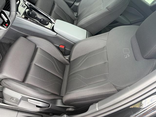 Audi Q3 Basis 2.0 TSI 204PS quattro (Allrad), 5 JAHRE GARANTIE, Technopaket PLUS, Metallic, Anh&auml;ngerkupplung, PANORAMADACH, DIGITALE MATRIX, Exterieur+Interieur S line Paket, 20" ALU 5-Speichen-Tripod, PRIVACY-Glas, SPORTPAKET, Exterieurpaket schwarz, Dynamikpaket 
