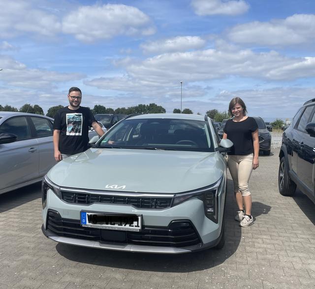 Fahrzeugübergabe eines Kia K4 Sportswagon (KOMBI) 