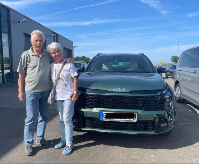 Fahrzeugübergabe eines Kia Sportage 