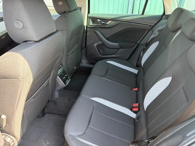 Skoda Kamiq Selection 1.0 TSI 115PS DSG/AUTOMATIK, 5J GARANTIE, Schwarz-METALLIC, ELE. HECKKLAPPE, ANH&Auml;NGERKUPPLUNG, BEH. FRONTSCHEIBE, Sitzheizung, Lenkradheizung, Ladeboden, ACC, SIDE Assist, Virtual Cockpit 10", Parksensoren v/h, Kamera, KESSY, Privacy, 16"Alu, Climatronic 