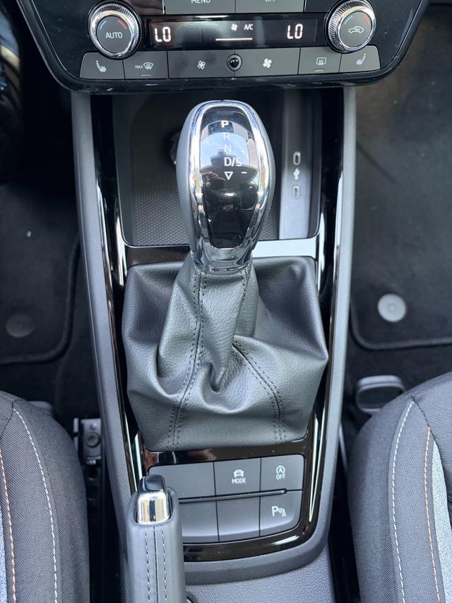 Skoda Kamiq Selection 1.0 TSI 115PS DSG/AUTOMATIK, 5J GARANTIE, Schwarz-METALLIC, ELE. HECKKLAPPE, ANH&Auml;NGERKUPPLUNG, BEH. FRONTSCHEIBE, Sitzheizung, Lenkradheizung, Ladeboden, ACC, SIDE Assist, Virtual Cockpit 10", Parksensoren v/h, Kamera, KESSY, Privacy, 16"Alu, Climatronic 