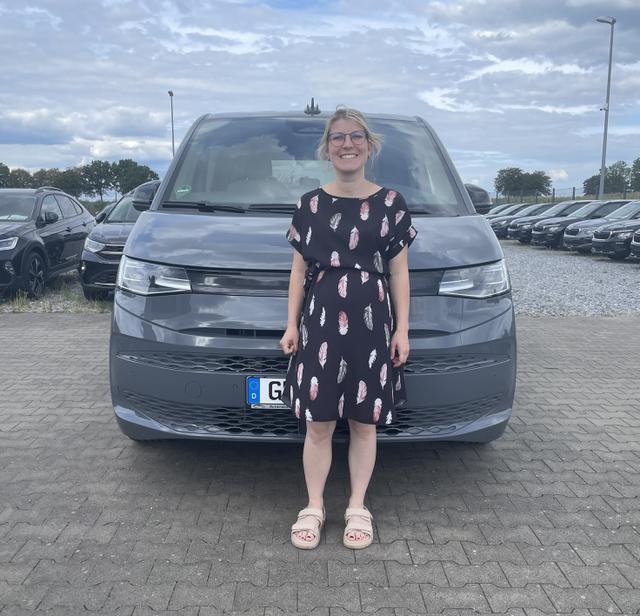 Fahrzeugübergabe eines Volkswagen T7 Multivan 