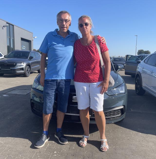 Fahzeugübergabe eines Seat Leon 