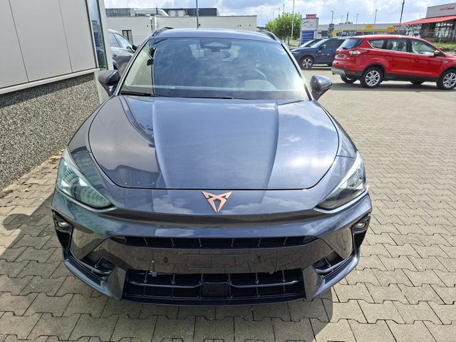Cupra Leon Sportstourer Basis 1.5 eTSI 150PS DSG (AUTOMATIK), GRAU-MET, ANH&Auml;NGERKUPPLUNG, ELEKTR. HECKKLAPPE, KESSY, ALARM, R&Uuml;CKFAHRKAMERA, 18" Alu, Sitzheizung, M-Lederlenkrad beheizt, Parksensoren vorne und hinten, Adaptiver Tempomat, 3-Zonen-Climatronic, Radio 12,9" + Full Link 