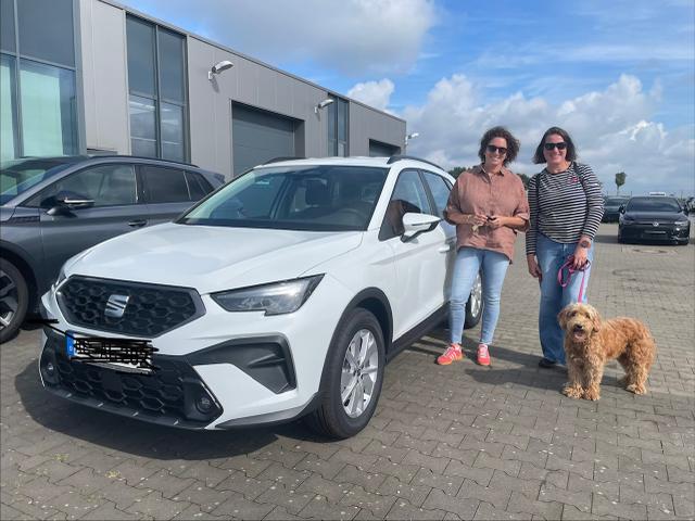 Fahrzeugübergabe eines Seat Arona 