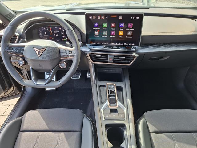 Cupra Formentor Basis 1.5 eTSI 150PS DSG (AUTOMATIK), ANH&Auml;NGERKUPPLUNG, KESSY, ALARM, R&Uuml;CKFAHRKAMERA, ELEKTR. HECKKLAPPE, 18" Alu, Sitzheizung, M-Lederlenkrad beheizt, 3-Zonen-Climatronic, Parksensoren vorne/hinten, ACC-Tempomat, Digitales Cockpit 10", Radio 12,9"+Full-Link 