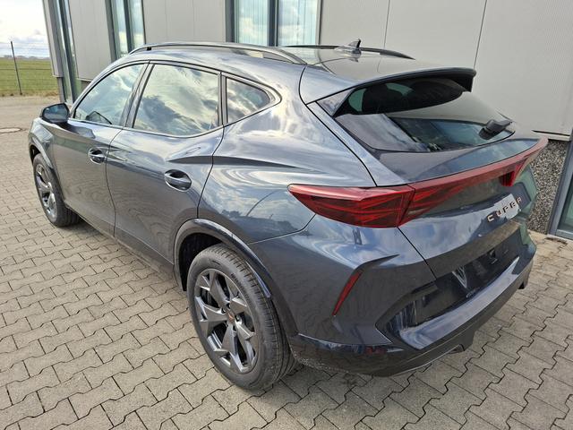 Cupra Formentor Basis 1.5 eTSI 150PS DSG (AUTOMATIK), ANH&Auml;NGERKUPPLUNG, KESSY, ALARM, R&Uuml;CKFAHRKAMERA, ELEKTR. HECKKLAPPE, 18" Alu, Sitzheizung, M-Lederlenkrad beheizt, 3-Zonen-Climatronic, Parksensoren vorne/hinten, ACC-Tempomat, Digitales Cockpit 10", Radio 12,9"+Full-Link 