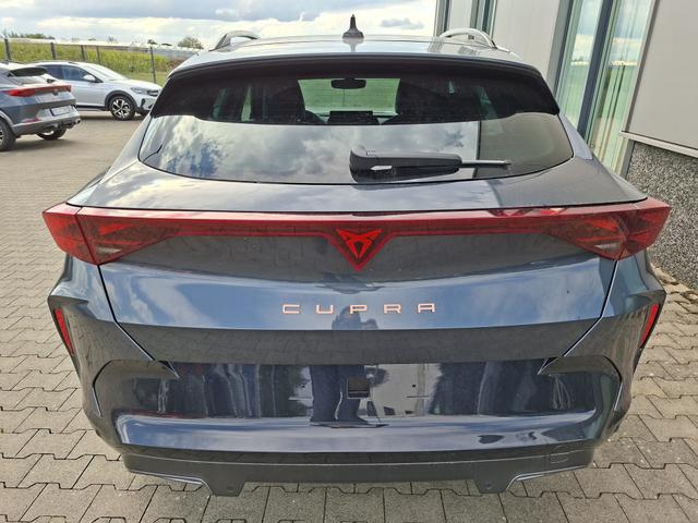 Cupra Formentor Basis 1.5 eTSI 150PS DSG (AUTOMATIK), ANH&Auml;NGERKUPPLUNG, KESSY, ALARM, R&Uuml;CKFAHRKAMERA, ELEKTR. HECKKLAPPE, 18" Alu, Sitzheizung, M-Lederlenkrad beheizt, 3-Zonen-Climatronic, Parksensoren vorne/hinten, ACC-Tempomat, Digitales Cockpit 10", Radio 12,9"+Full-Link 
