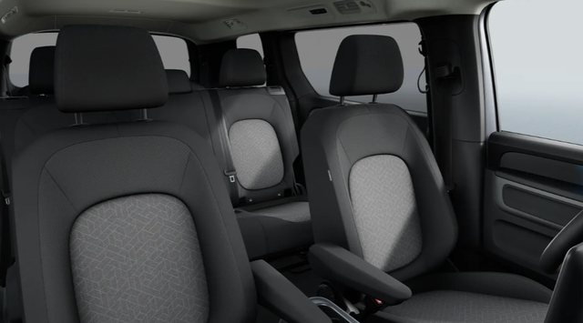 Volkswagen ID. Buzz Generation 7-SITZPL&Auml;TZE, 19" Alufelgen, 3Z-Climatronic, Beh. Frontscheibe, NAVI, ParkAssist, Parksensoren vo/hi, R&uuml;ckfahrkamera, Sitzheizung vorne, M-Lederlenkrad beheizt, Alarm, Keyless Advanced, Privacy-Glas, ID Box 
