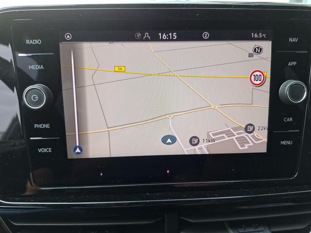 Volkswagen T-Roc Style Modell 2025, 1.5 TSI 150PS DSG, Schwarz-Met, Elektr. Heckklappe, ACC, Virtual Cockpit, Climatronic, ParkAssist, Parksensoren v/h, R&uuml;ckfahrkamera, Sitzheizung, Privacy-Glas, M-Lederlenkrad beheizt, 19" ALU "Misano" schwarz, IQ LIGHT MATRIX, Keyless 