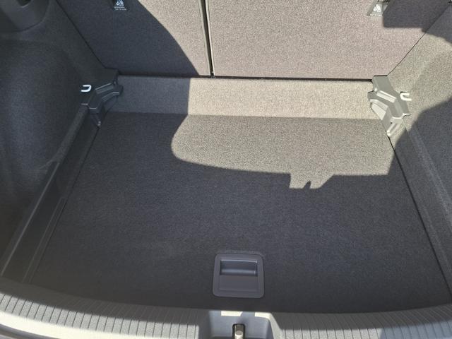 Volkswagen Taigo R-Line Limited 1.5 TSI 150PS DSG, 5JAHRE GARANTIE, 18" Alu, CLIMATRONIC, SITZHEIZUNG, ASCOT-GRAU/DACH SCHWARZ, LED-MATRIX-Scheinwerfer IQ LIGHT, Keyless, Sicht-Paket, R&uuml;ckfahrkamera, Parksensoren vo/hi, Abgedunkelte Scheiben, Radio Ready2Discover/App-Connect, Sportsitz 