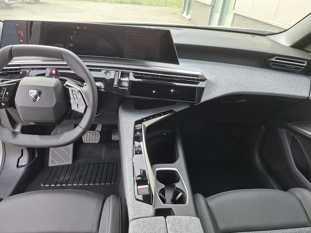 Peugeot 3008 Allure Hybrid 145PS e-DCS6 (Automatik), Wei&szlig;-Metallic, ANH&Auml;NGERKUPPLUNG, Panorama-Navigations-Paket, Grip-Control-Paket, 19" ALU, Beh. Frontscheibe, Trennnetz, Adaptiver Tempomat, Toter-Winkel, 360&deg;Kamera, Parksensoren vorn/hinten, Lenkradheizung, Alarmanlage 