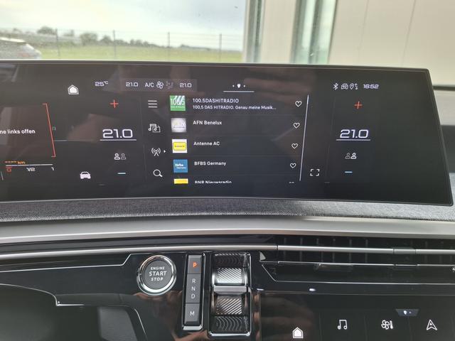 Peugeot 3008 Allure Hybrid 145PS e-DCS6 (Automatik), Wei&szlig;-Metallic, ANH&Auml;NGERKUPPLUNG, Panorama-Navigations-Paket, Grip-Control-Paket, 19" ALU, Beh. Frontscheibe, Trennnetz, Adaptiver Tempomat, Toter-Winkel, 360&deg;Kamera, Parksensoren vorn/hinten, Lenkradheizung, Alarmanlage 