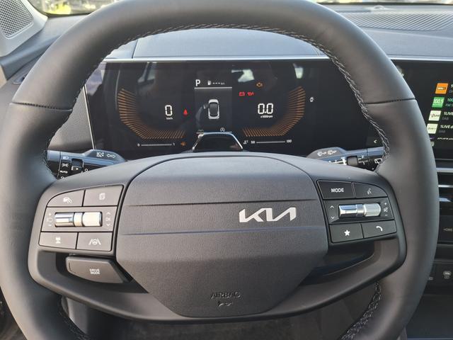 Kia Sportage Silver 1.6 T-GDI 150PS AUTOMATIK, Penta-Metal Grau METALLIC, 2-Zonen-Klimaautomatik, Navigation 12,3", Parksensoren vorn/hinten, R&uuml;ckfahrkamera, 17" Alufelgen, Winterpaket/Sitzheizung vorne, Beheiztes Lederlenkrad, ACC Tempomat, Alarm, Dachreling Chrom 