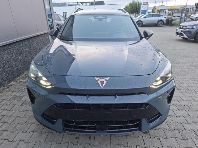 Cupra Formentor Basis 1.5 eTSI 150PS DSG (AUTOMATIK), 18" Alu, Sitzheizung, M-Lederlenkrad beheizt, 3-Zonen-Climatronic, Parksensoren vorne/hinten, Adaptiver Tempomat, Digitales Cockpit 10", Radio 12,9" + Full-Link (Navi-Funktion &uuml;ber Smartphone), FULL-LED-Scheinwerfer 